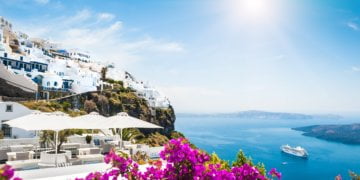 How to Have the Perfect Honeymoon in Greece