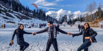 Manali hoteliers oppose Rohtang ropeway, ski motel